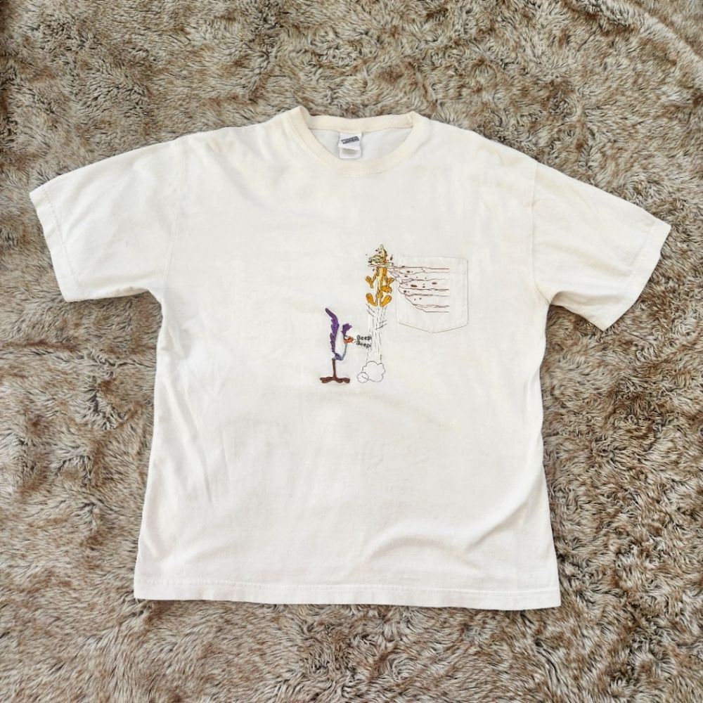 Warner Bros Studio Store Vintage Looney Tunes Embroidered Pocket Tee Size‎ Large